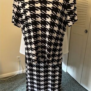 Jules & Leopold Black and White Large Houndstooth Print Top(XL) and Skirt(L) Set